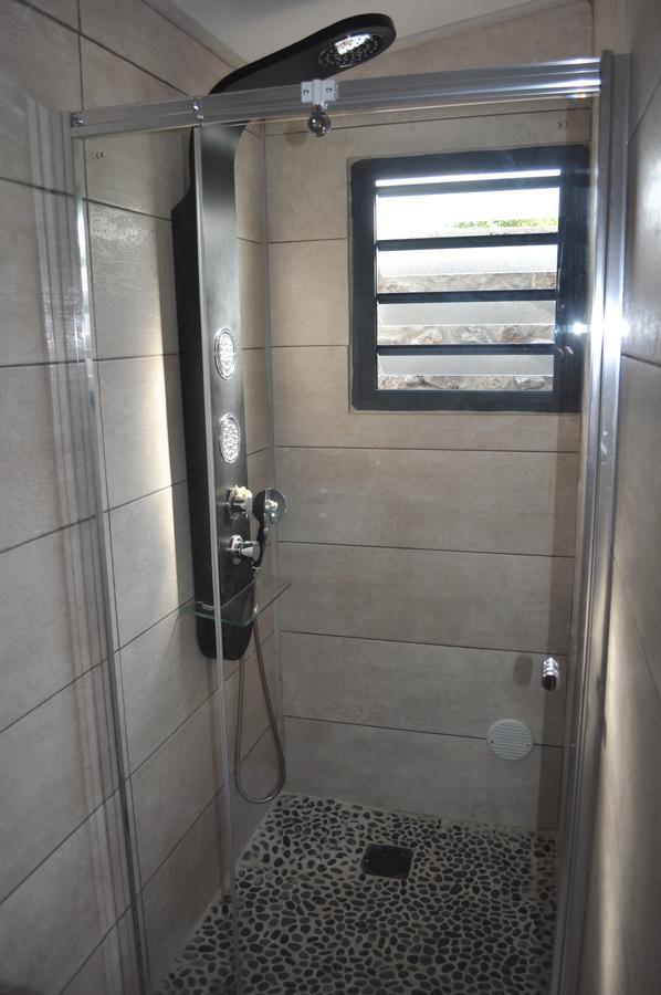 Ti Joli Caz En Bois Apartment Saint-Gilles-les Hauts Exterior foto